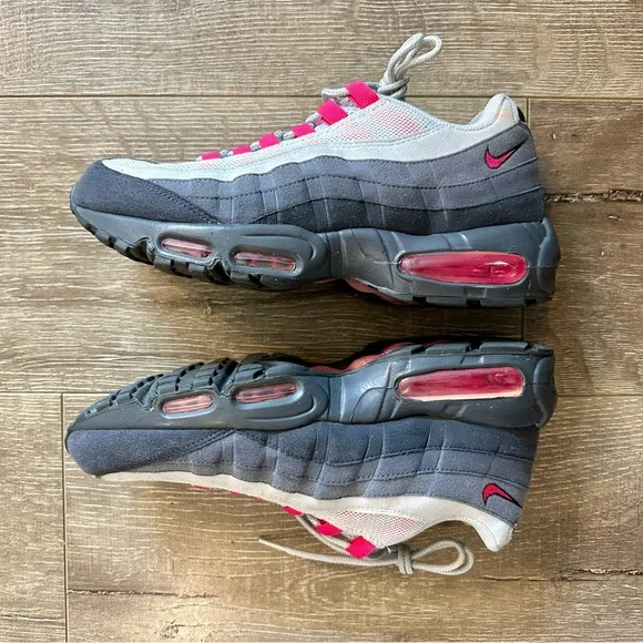 *SOLD*Nike Air Max 95 (Women’s Size 10) - Picture 7 of 8